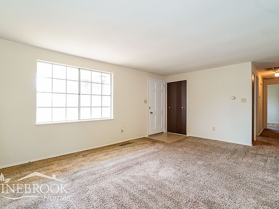 4th image of 6820 Clymer Dr