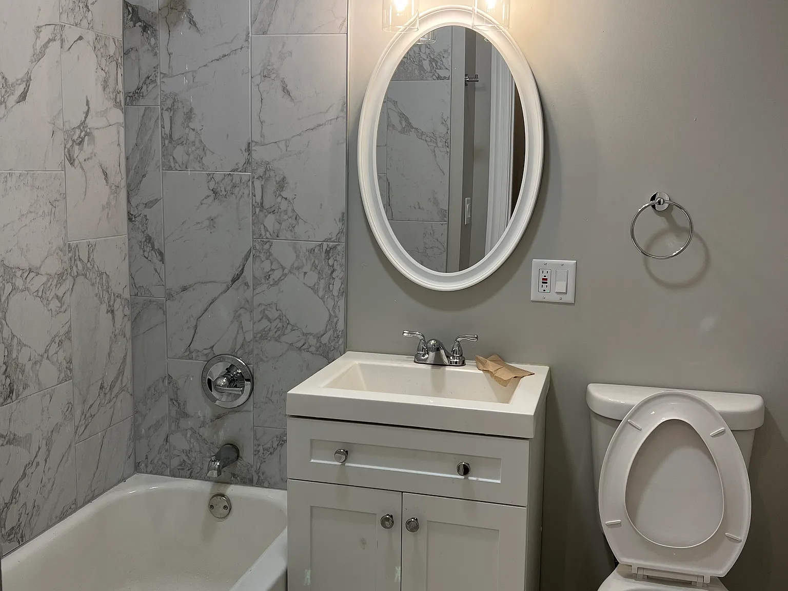 4 bed, 1125 sqft, $1,700 — Photo 4