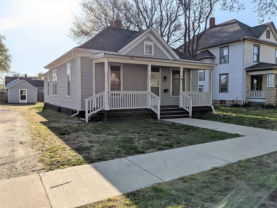 1st image of 249 S 10th St