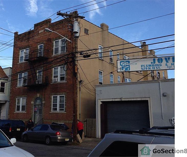 1st image of 531 N 11th St APT 8