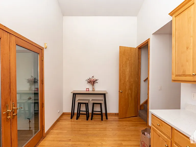 1940 W Diversey Pkwy #1W — Photo 7
