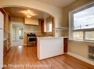 3212 Lake Washington Blvd N, Renton, WA 98056