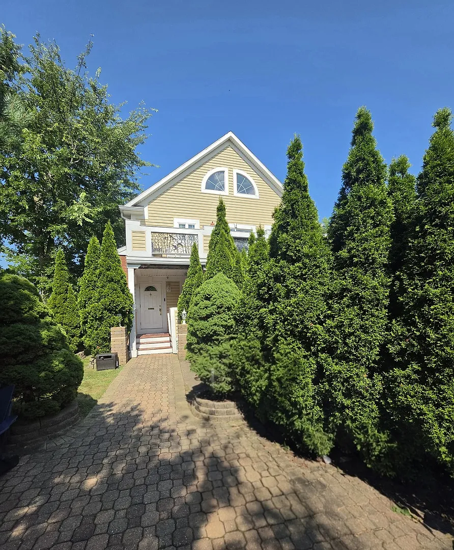 2 bed, 1400 sqft, $3,000 — Photo 2