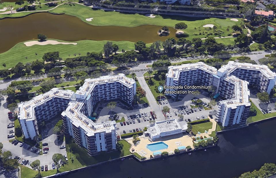 1st image of 3401 N Country Club Dr #421