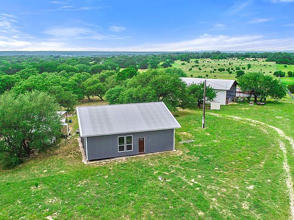 4th image of 3900 County Road 219