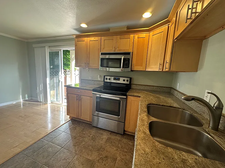 415 Healy Ave S #111-1 — Photo 8