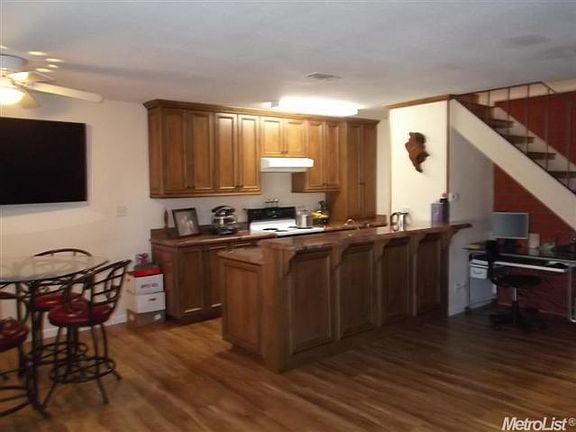 2nd image of 4435 Palm Ave APT 3
