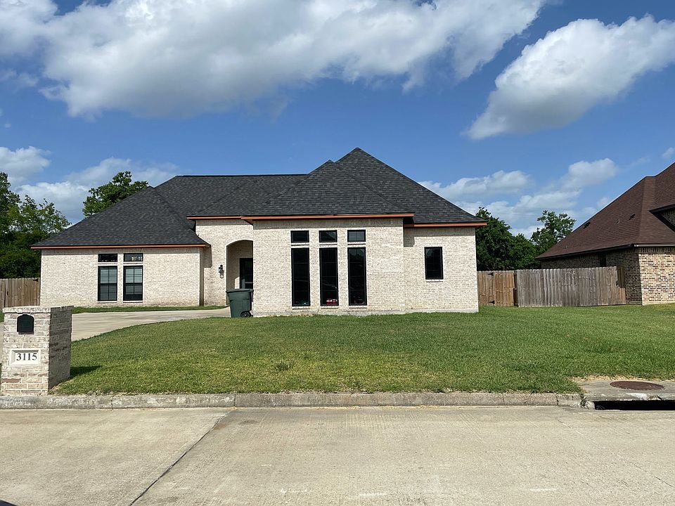 1st image of 3115 Yasmine Dior St