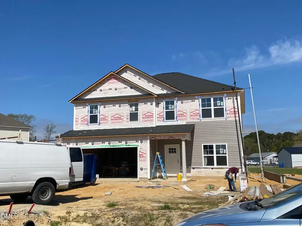 103 Talton Estates Dr, Pikeville, NC 27863