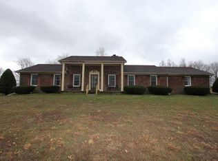 1022 Harry Wise Rd, Lawrenceburg, KY 40342