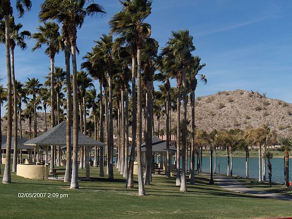MOUNTIAN, LAKE & PARKSIDE VIEWS
