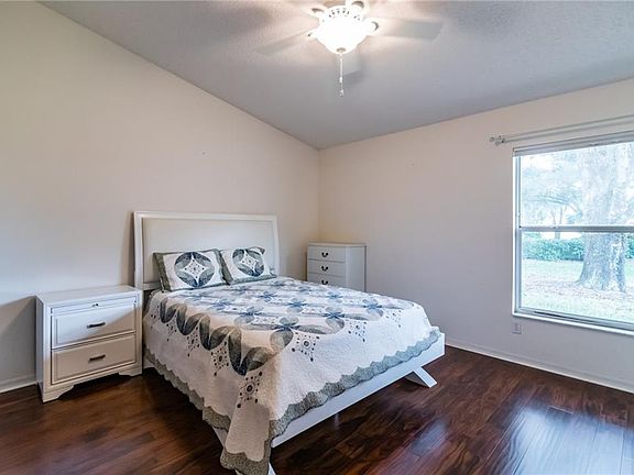 4th image of 2460 New Haven Cir