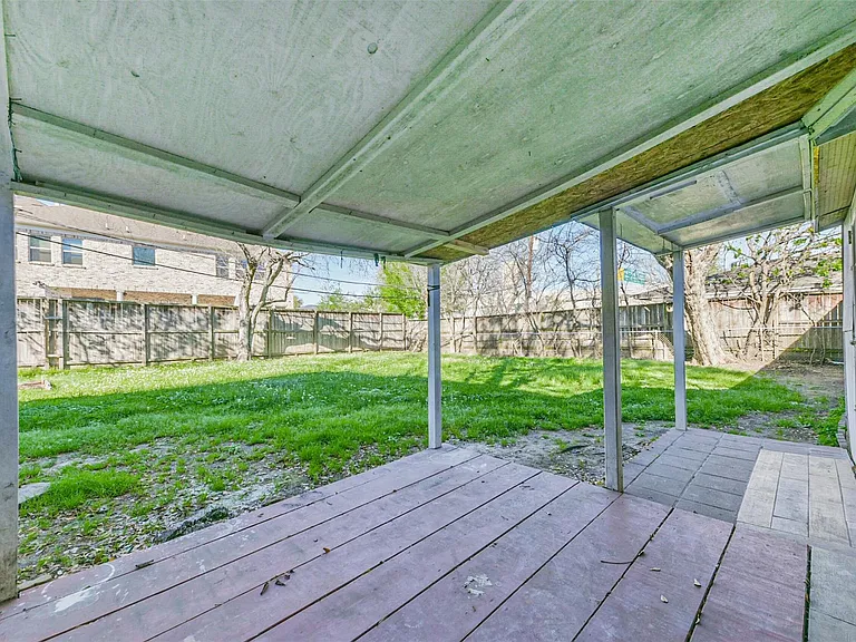 4710 Wedgewood Dr — Photo 4