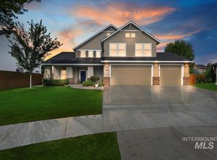 591 N Pringlewood Pl, Star, ID 83669