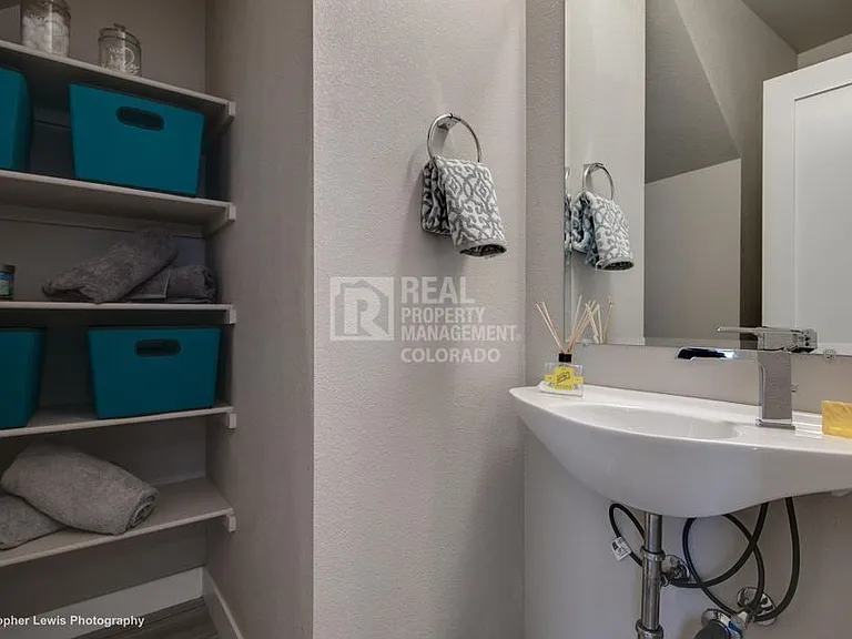 2415 N Decatur St — Photo 17