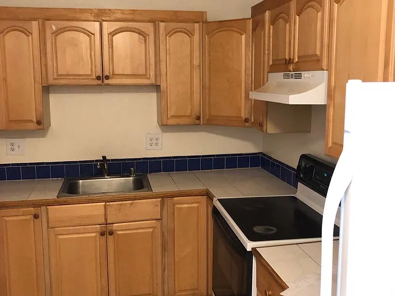6653 Del Playa Dr — Photo 30