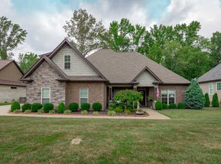 2930 Prince Dr, Clarksville, TN 37043