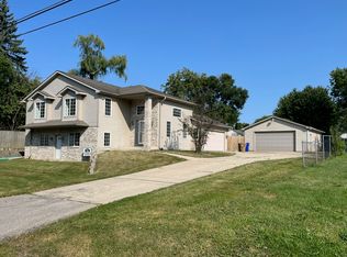 3318 28th St, Kenosha, WI 53144