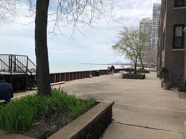 patio and downtown/navy pier on horizon