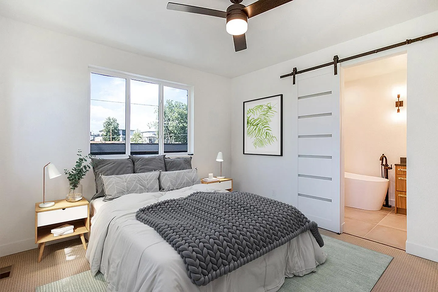 Swanky Sunnyside townhome near 41st & Fox light rail — Photo 4