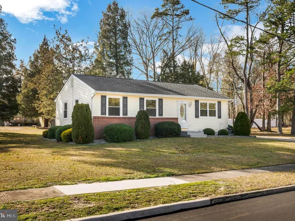 2215 Megan Ct, Vineland, NJ 08361