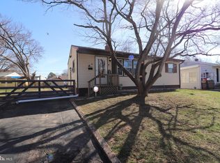 33 Stevens Ave, New Castle, DE 19720