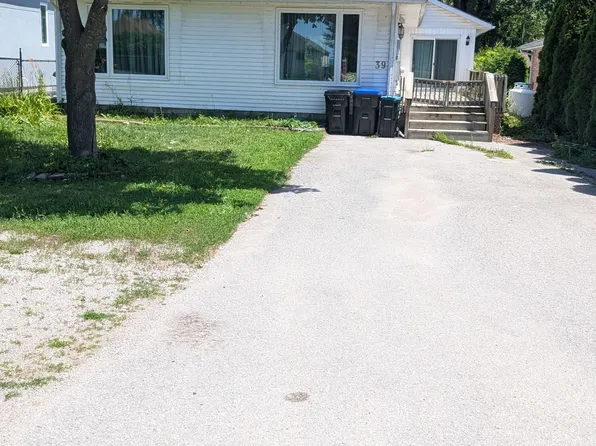 39 Lake Ave, Ramara, ON L0K 1B0