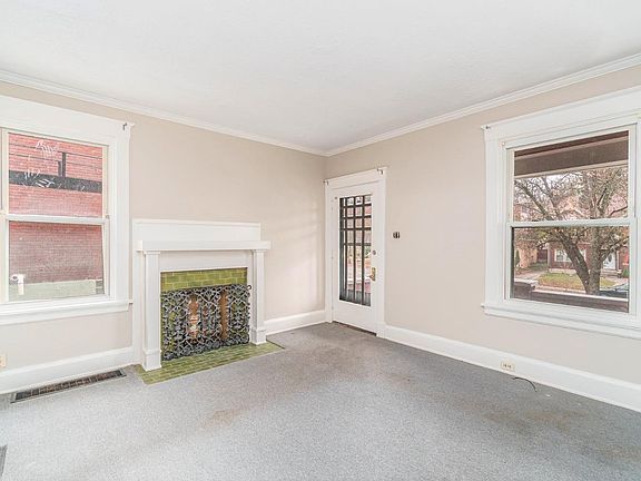4th image of 848 E Mitchell Ave #1