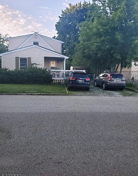 2 Leonard Pl #2B — Photo 2