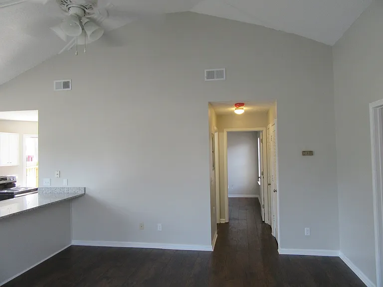 1401 Gulf Ave #1 — Photo 3
