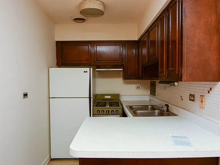 2629 N Hampden Ct #803 — Photo 4