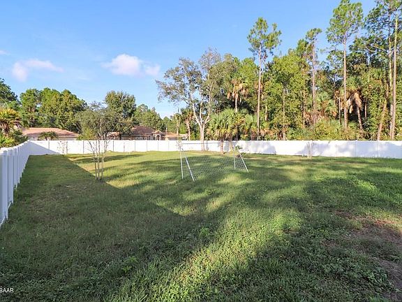 4th image of 17 Poinciana Ln