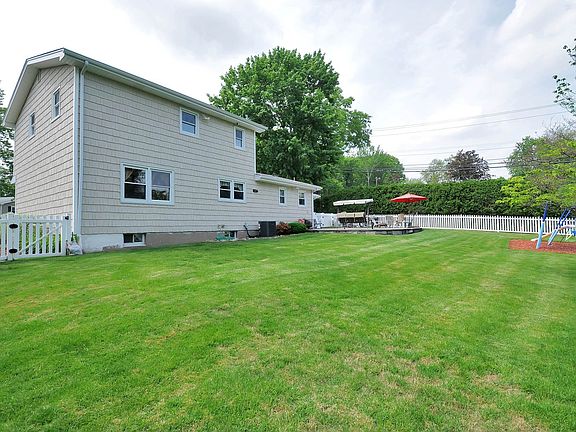 BEAUTIFUL BACK YARD!