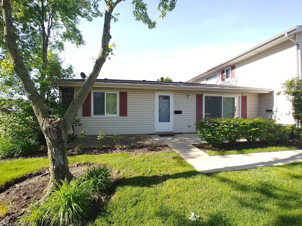 1st image of 213 Barcliffe Ln #213