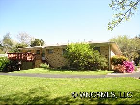 2nd image of 1005 Park Place Trl