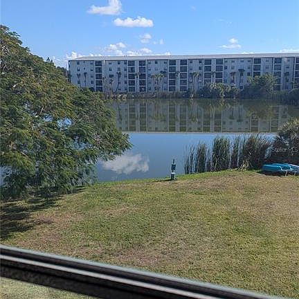 2nd image of 4087 LAKE BAYSHORE DRIVE #312