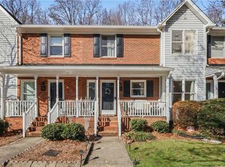 17 Brandy Dr, Greensboro, NC 27409