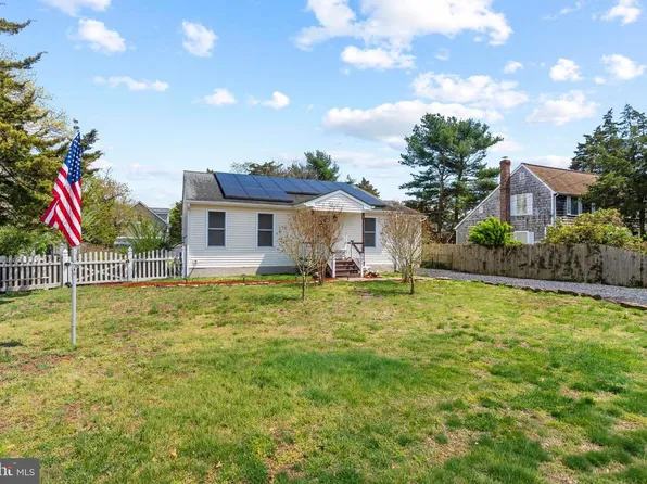 389 Bay Ave, Tuckerton, NJ 08087