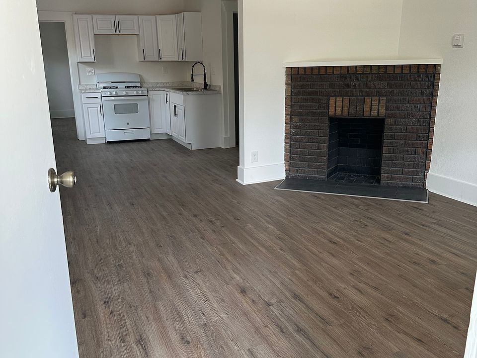 1st image of 1427 E 5th St