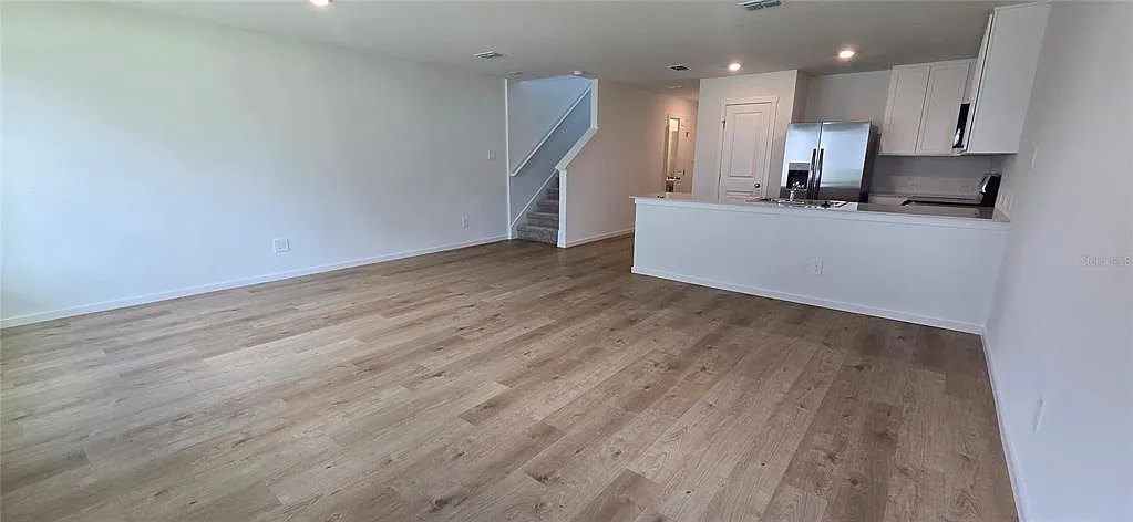 3 bed, 2.5 bath, 1378 sqft, $2,000 — Photo 4