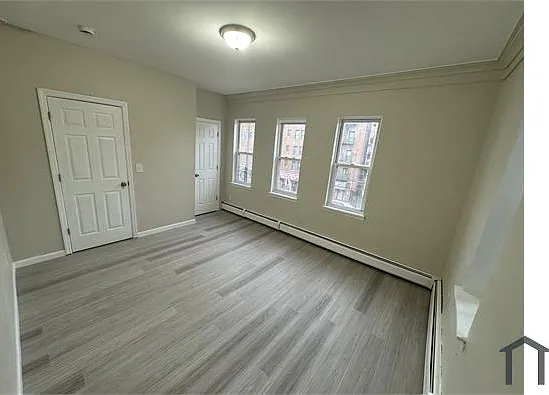 316 Mount Prospect Ave #4 — Photo 4