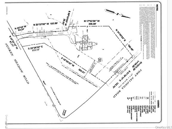 5th image of 109 Sunken Meadow Road