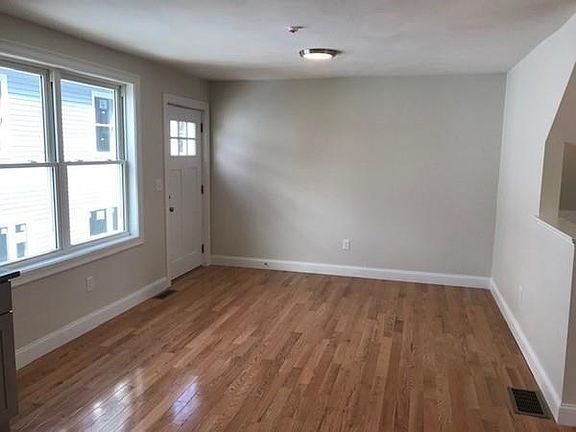 4th image of 27 Orchard St #A