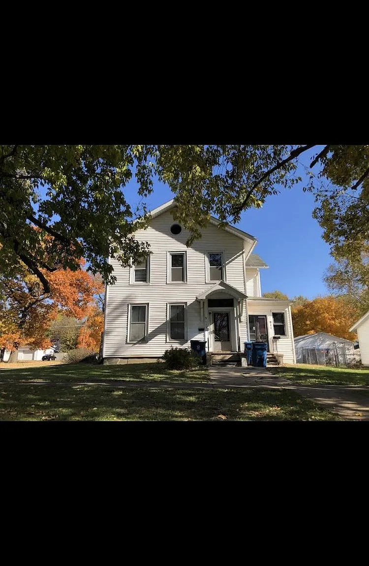 2 bed, 1200 sqft, $875 — Photo 1