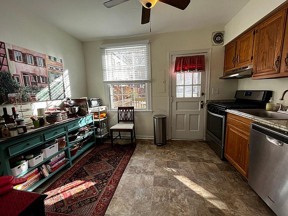 5th image of 1501 S Edgewood St APT 578