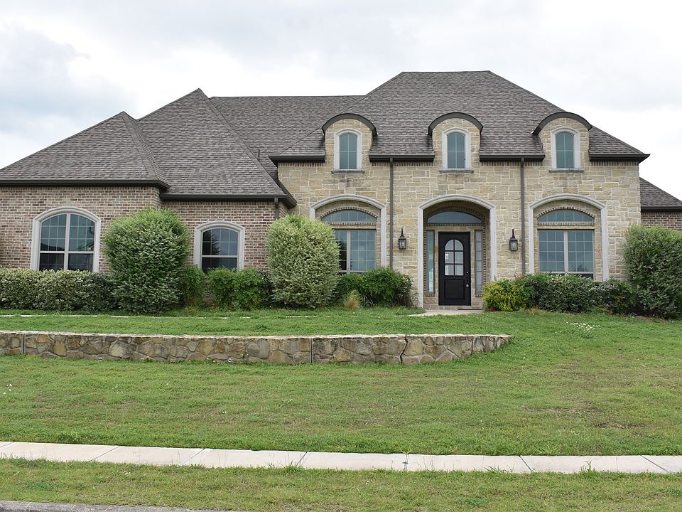 1st image of 1024 Abbey Ln