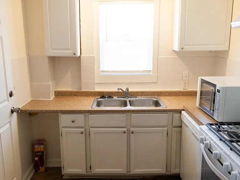 1825 Jackson St NE #1 — Photo 15