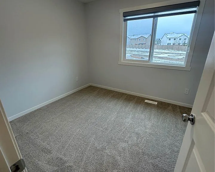 25 Secord Blvd NW — Photo 21