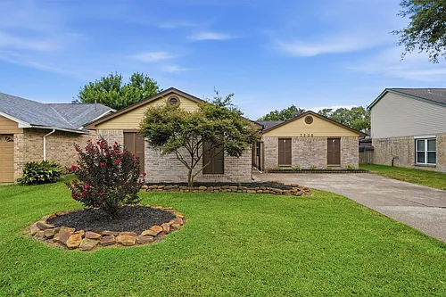 7226 Thicket Trail Dr Photo 1 7226 Thicket Trail Dr Photo 1