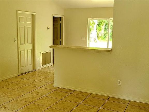 2nd image of 3300 SE 149th Ln